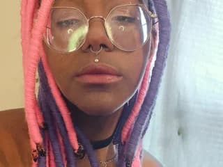 Cinnabunbunnz WebCAM 