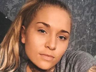 WebCAM of GreenEyesBlondeyUK