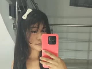 WebCAM of HeidiiSexlovl