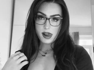 WebCAM de MuscleMILF_uk