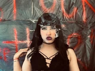 WebCAM of Playful_Adriana
