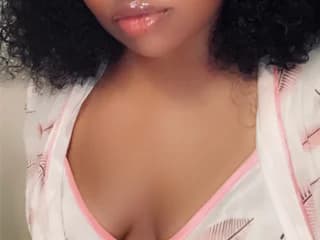ThickCaramelizedGoddess20 WebCAM 